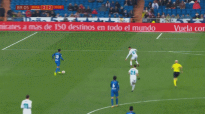 《生化危机》发布圣诞贺图：格蕾丝烈焰红唇很性感！