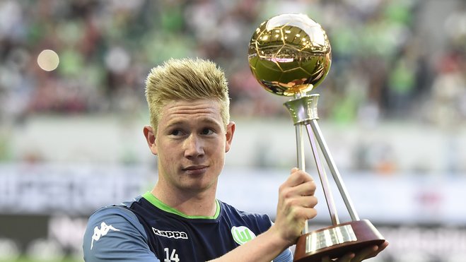 赢取超值枪械、公测限定时装福利！《七日世界》