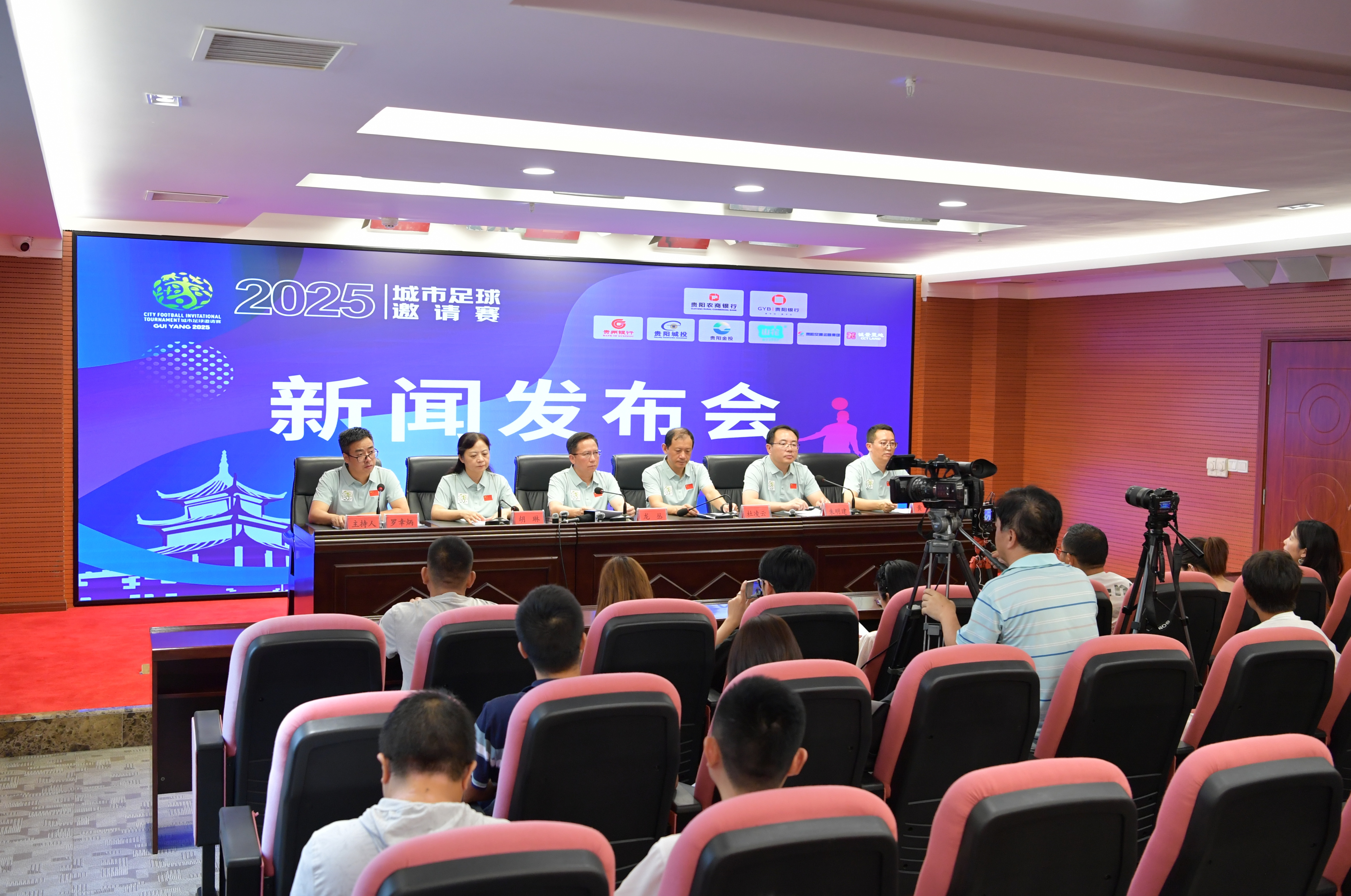 《森之国度》一周年庆开启：全新流派玩法升级，海量福利等你来拿