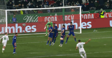 LPL“退役名单”引热议，JKL也在其中，IG最受关注，联赛面临考验